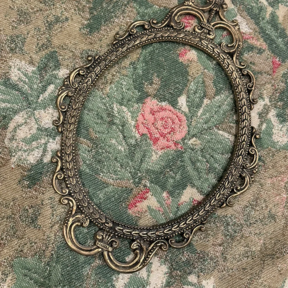 Vintage 1/ Metallic Gold Picture Frame Photo Metal Italian 9.5” x11.5”